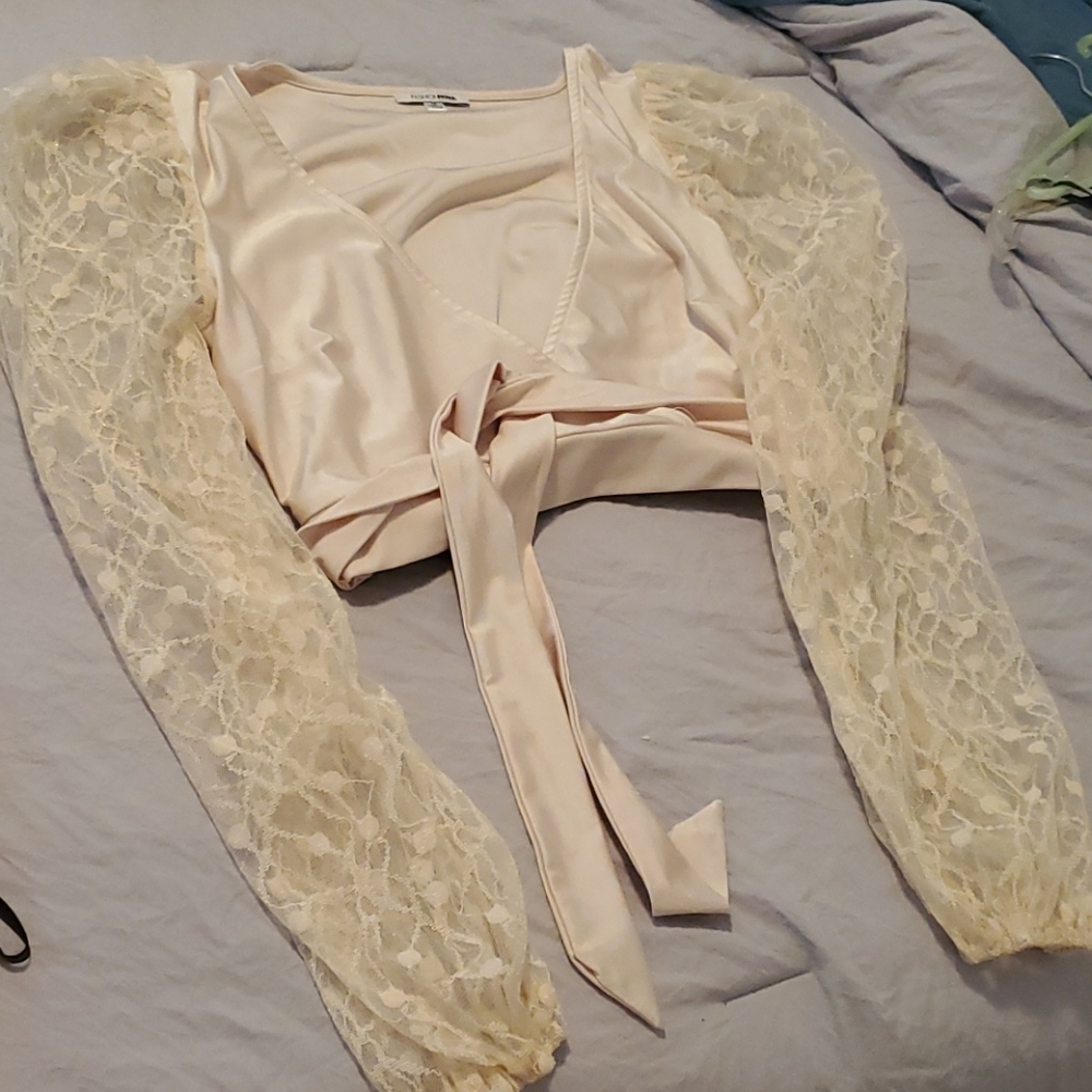 New fashion nova crop top